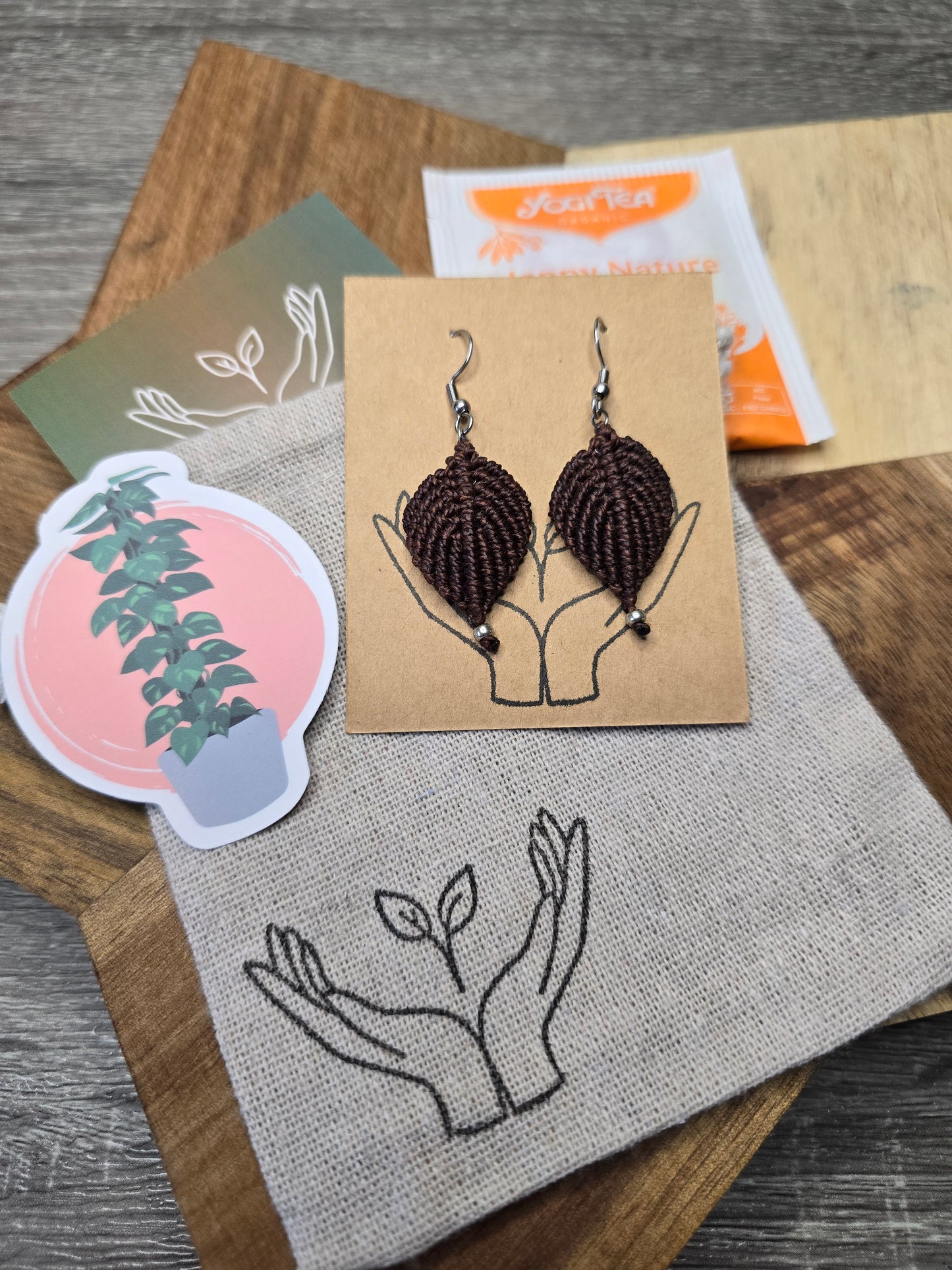 All Seasons Leafy Earrings